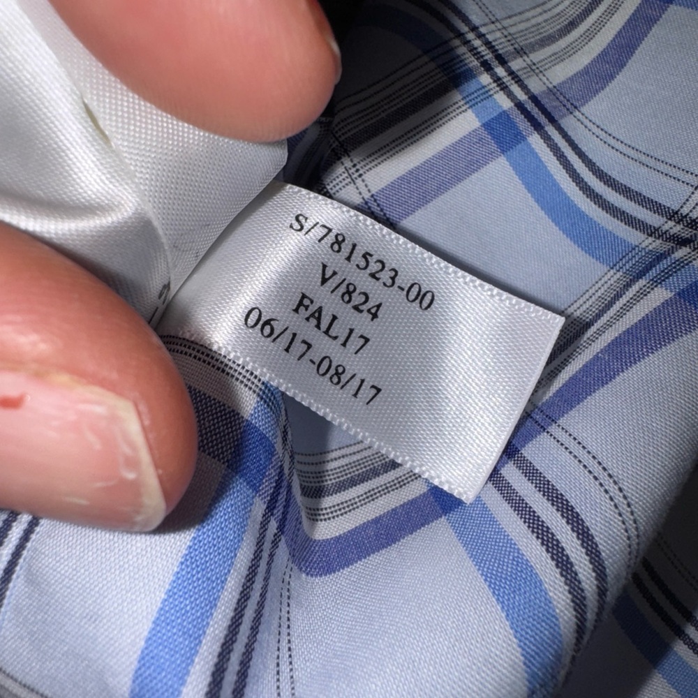 Banana Republic Camden fit 100% cotton no iron Blue striped Button Down Sz L - Picture 8 of 12